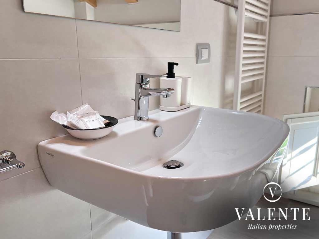 Villa Valente - Apartments Капанари Екстериор снимка